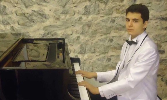 Beethoven Sonat Piyanosu Solo Piyano Klasik Batı Müziği Müzikleri Şarkı Piyano Konseri Kuyruklu Piyanolar Dinleti Genç Piyanist Güneş Yakartepe